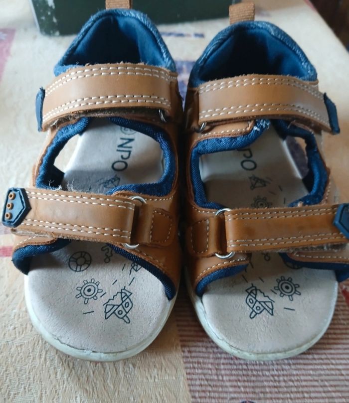 Chaussure taille 23 - photo numéro 3