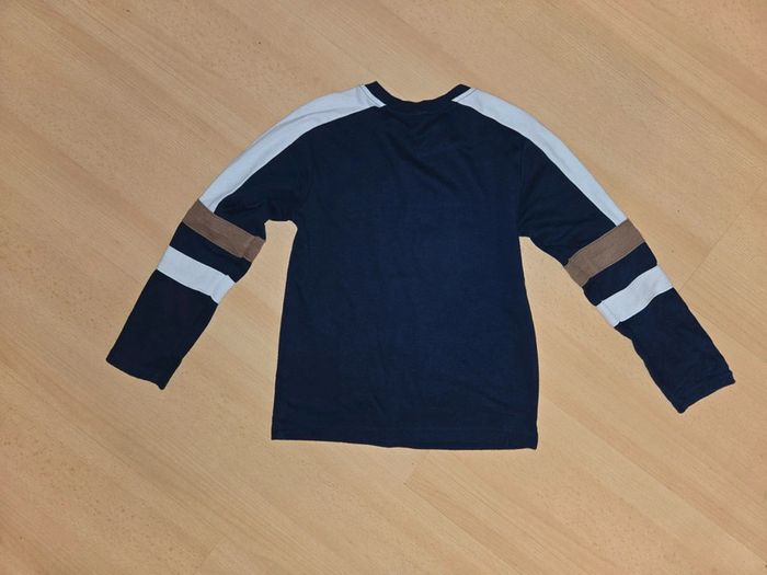 Joli t-shirt manches longues taille 6 ans - photo numéro 3