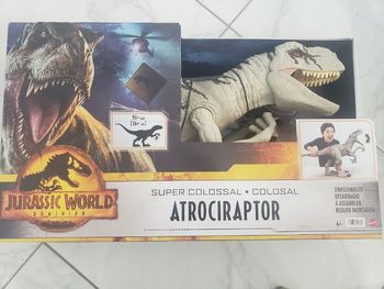 Atrociraptor 94 cm JURASSIC WORLD - neuf