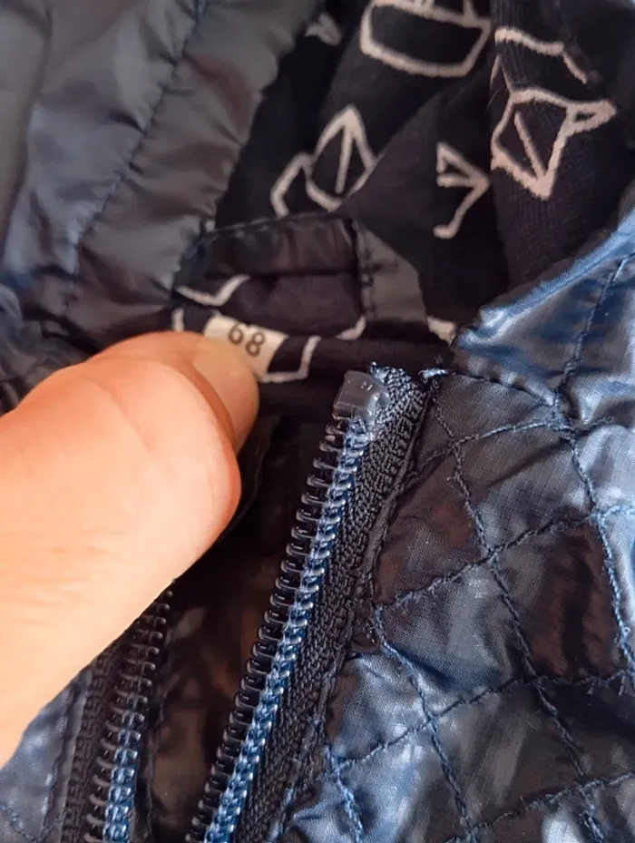 Veste coupe vent 6 mois - photo numéro 2