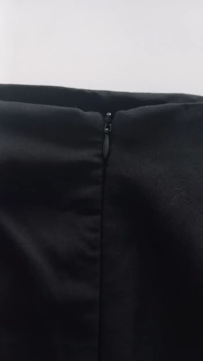 Mini-jupe noire - photo numéro 6