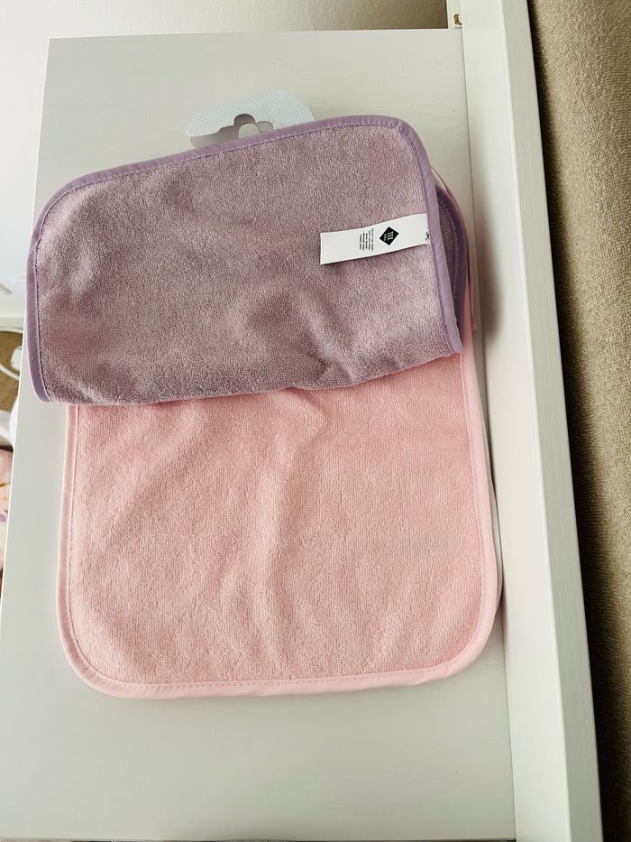 Lot 3 bavoirs neufs - photo numéro 2