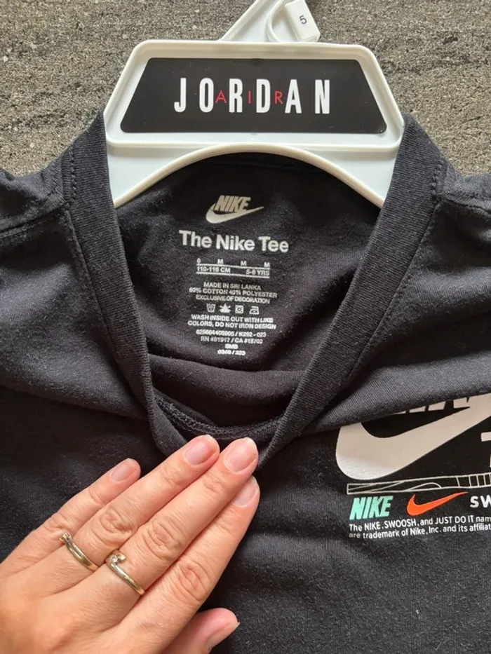 Tshirts nike 5/6 ans - photo numéro 3