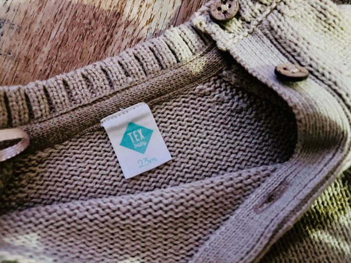 Lot pull 24 mois - photo numéro 3