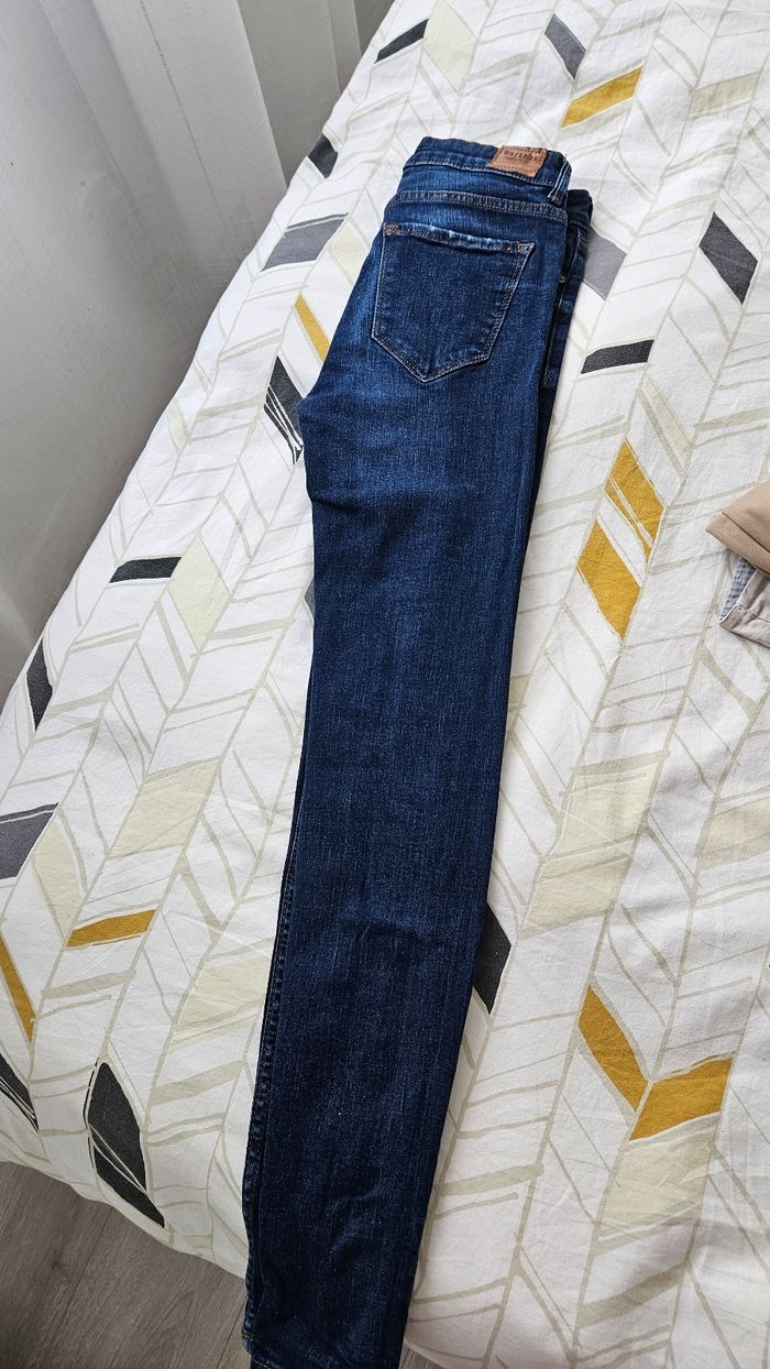 Jean bershka - photo numéro 3