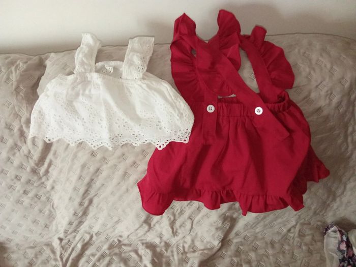Ensemble jupe salopette rouge avec crop top blanc - 92 cm - 24-36 mois - shein - photo numéro 2