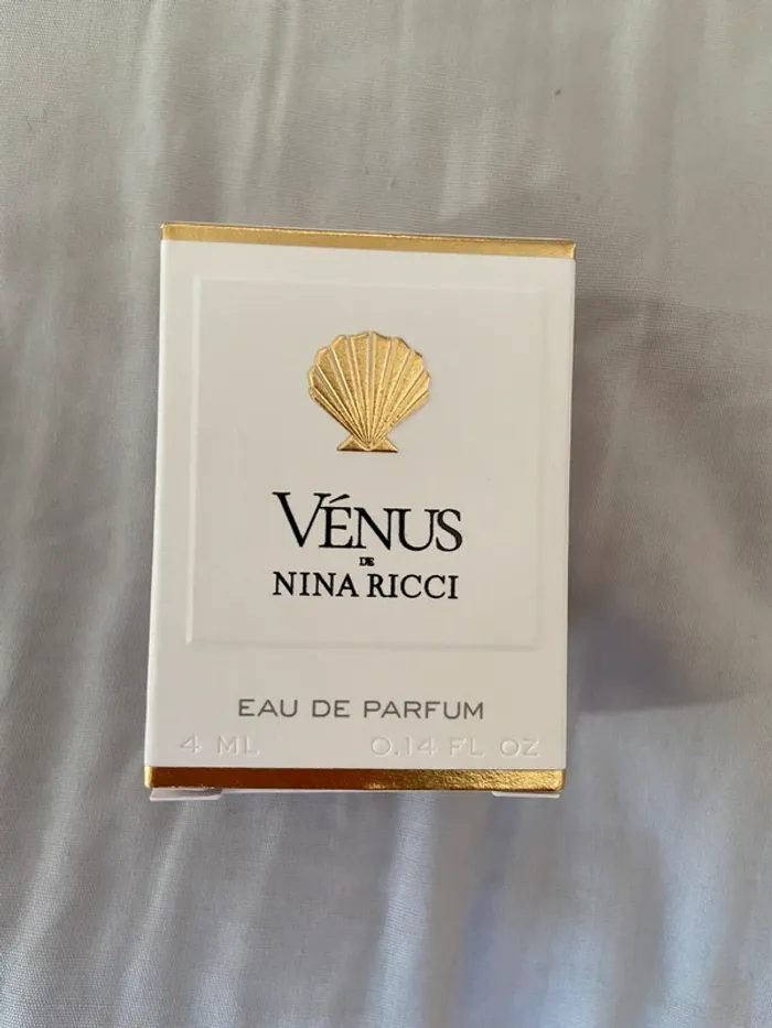 Miniature venus nina ricci parfum