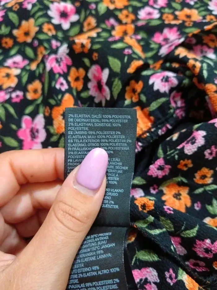 C48 robe fleurie H&M 38 - photo numéro 3