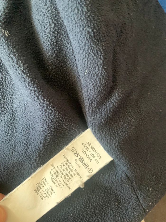 Très jolie doudoune garçon 4 ans - photo numéro 8