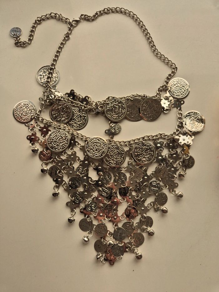 Bijoux shooting couleur argenté