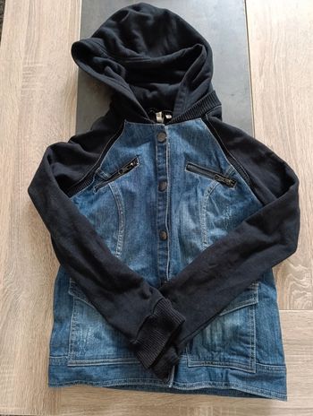 Veste bi matière à capuche taille 36