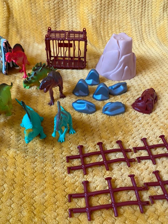Lot figurine dinosaures