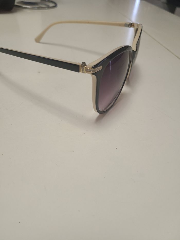Lunette de soleil - photo numéro 5