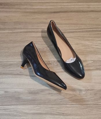 Escarpins chaussures à talon habillées élégante femme noir 