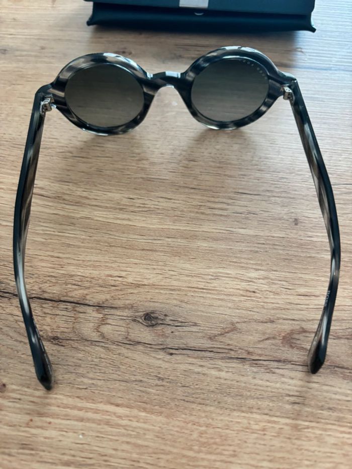 Lunettes solaire Hugo Boss gris écailles - photo numéro 3