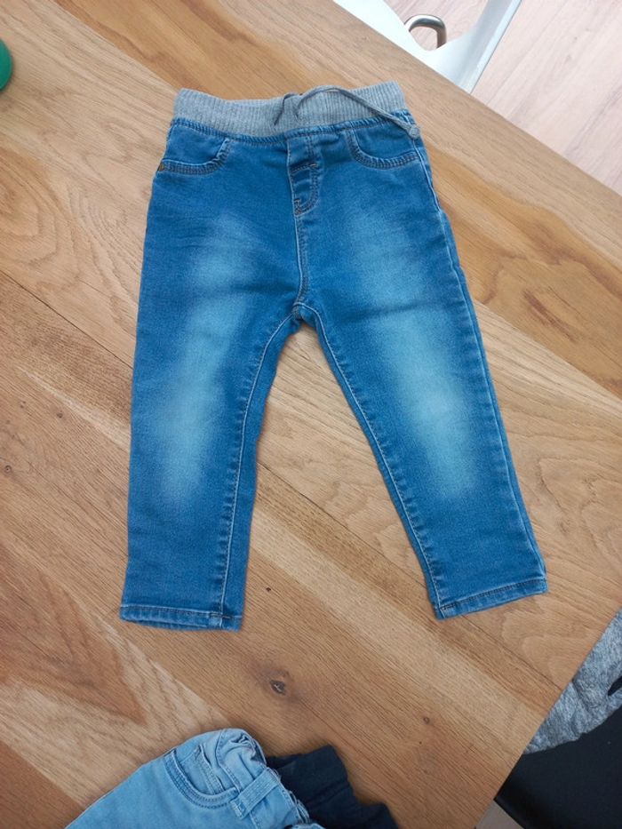 Lot 1 pantalon + 2 shorts In Extenso taille 86cm - photo numéro 3