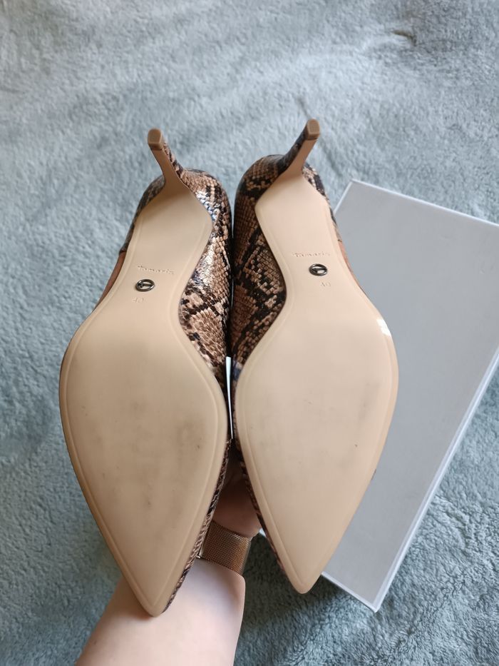 Escarpins Tamaris effet python – Neufs avec boîte - photo numéro 7