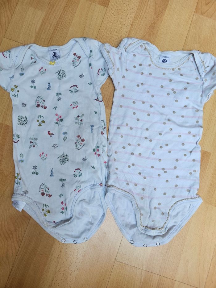 Lot de 2 bodies petit bateau 24 mois