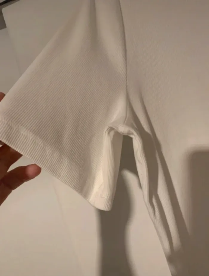 TEE shirt - photo numéro 2