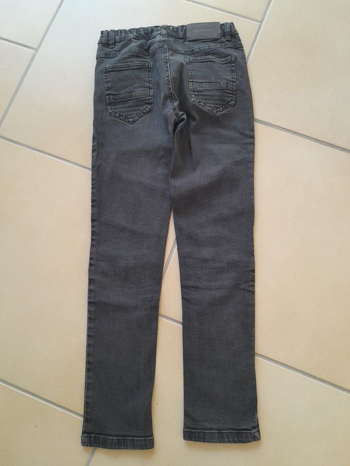Jean noir 12 ans - photo numéro 5