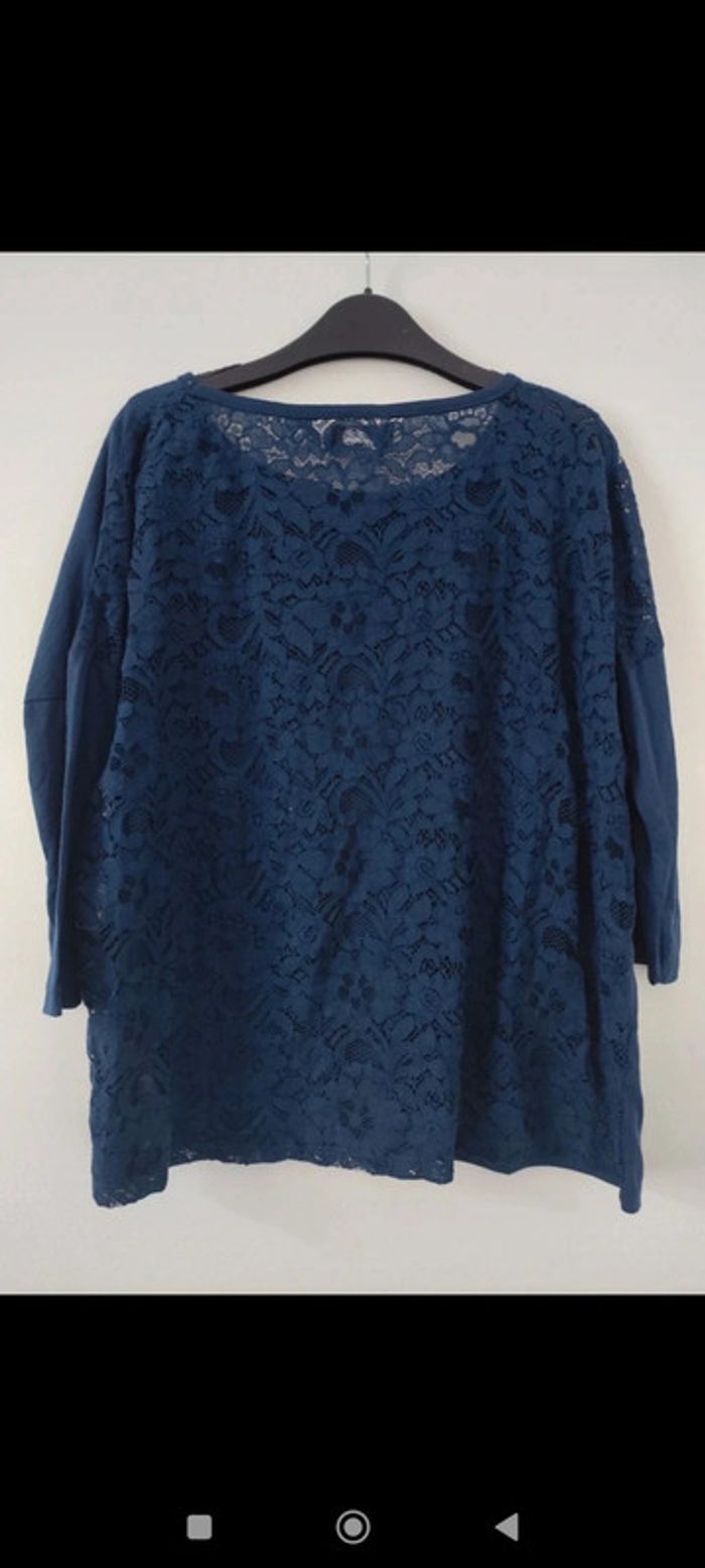 Blouse uni à dentelle sur tout le dos taille 38/40 - photo numéro 2