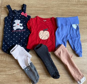 Lot de vêtement, accessoire bébé fille