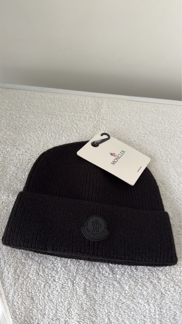 Bonnet moncler - photo numéro 3