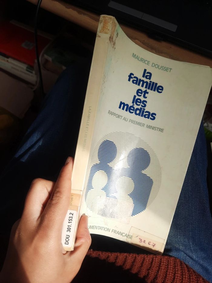 Livre la famille et les medias p o - photo numéro 2