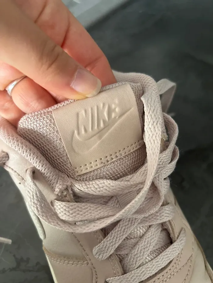 Basket Nike en très bon état taille 38,5 - photo numéro 8