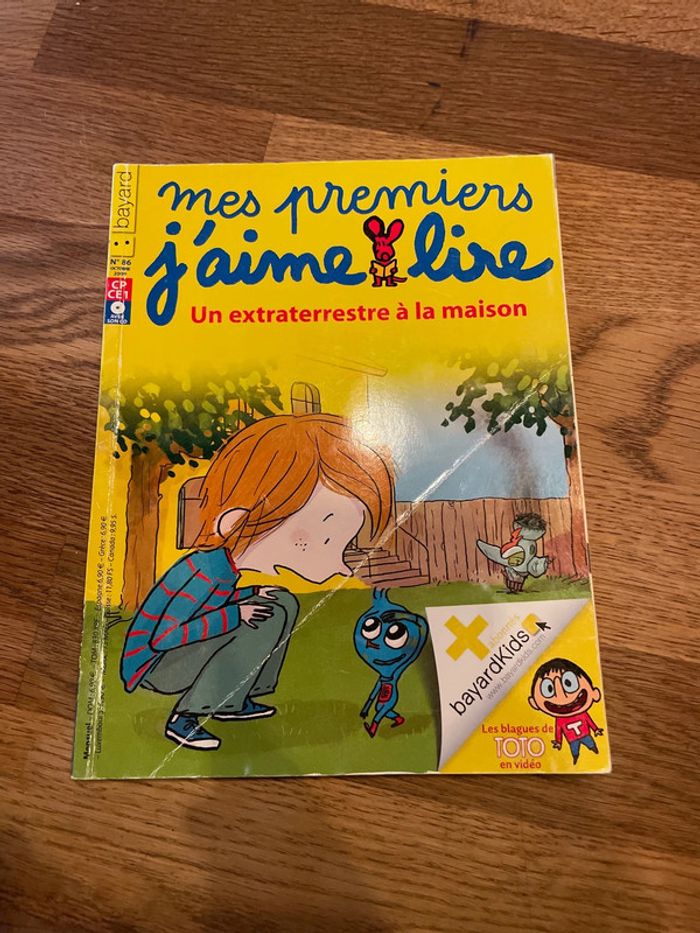Livre Mes premiers J’aime lire Un extraterrestre à la maison