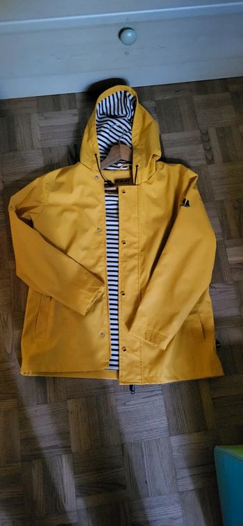 ciré jaune