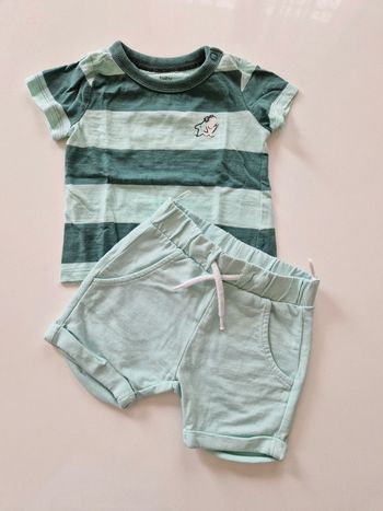 Ensemble vert bébé garçon 6/9 mois C&A
