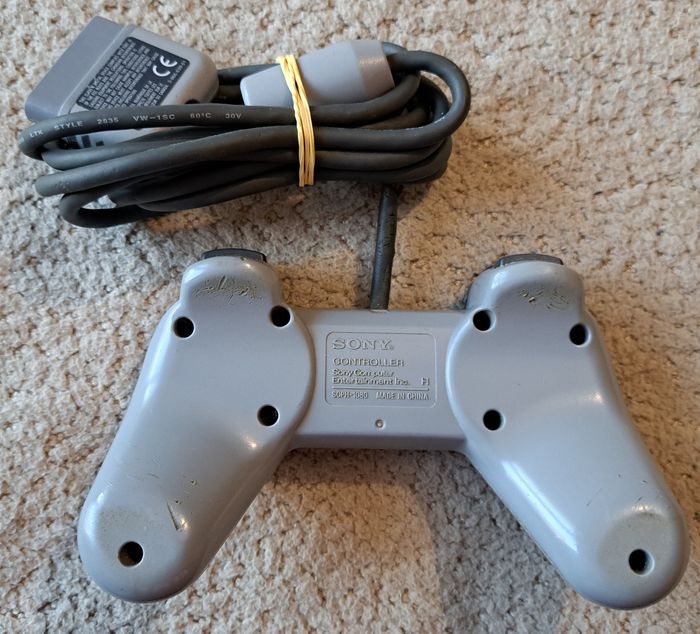 🎮 Manette officielle grise Sony PlayStation 1 PS1 - photo numéro 2