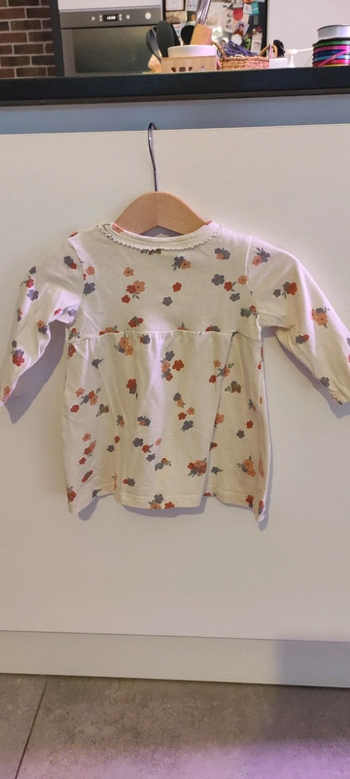 Robe écru à fleurs manches longues bébé fille Zeeman 6 mois 68cm - photo numéro 2