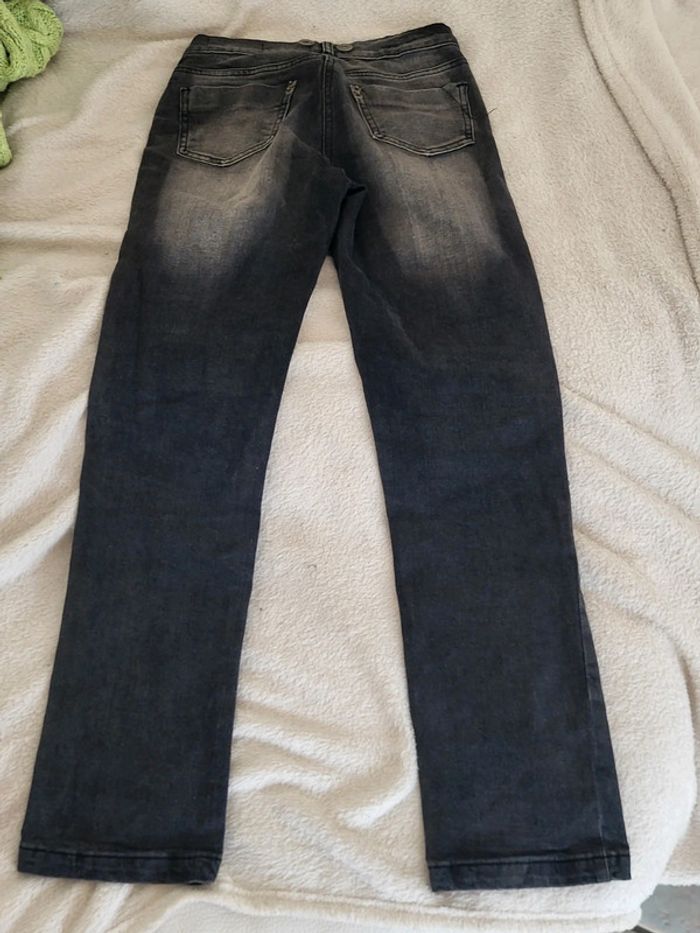 Très beau jeans. - photo numéro 6