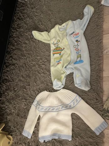 Lot vêtement bébé