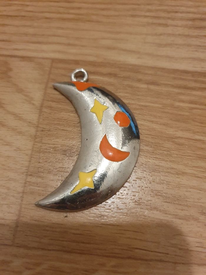 Pendentif lune