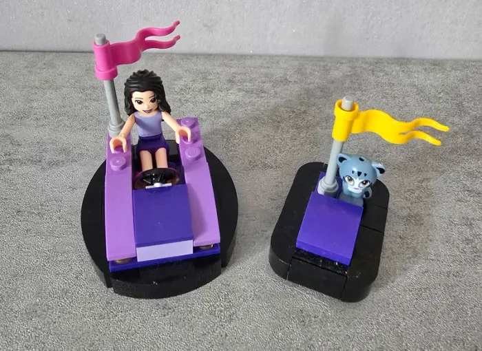 Lego Friends auto tamponneuse - photo numéro 2