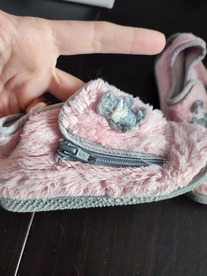 Paire de chaussons rose 23 fermeture éclair - photo numéro 3