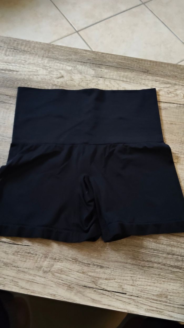 Lot de 2 shorty gainant microfibre taille L - photo numéro 4