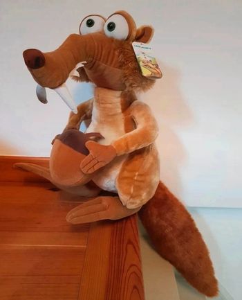 Grande peluche scrat