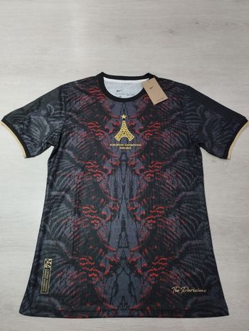 Maillot victoire ligue des champions PSG taille L 