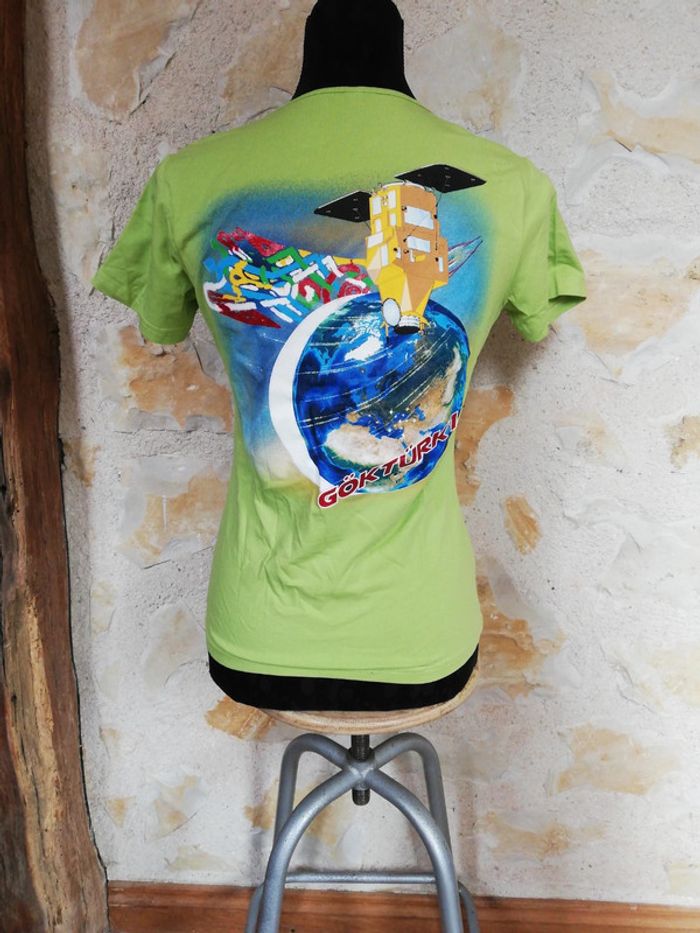Tee-shirt centre spacial - photo numéro 4