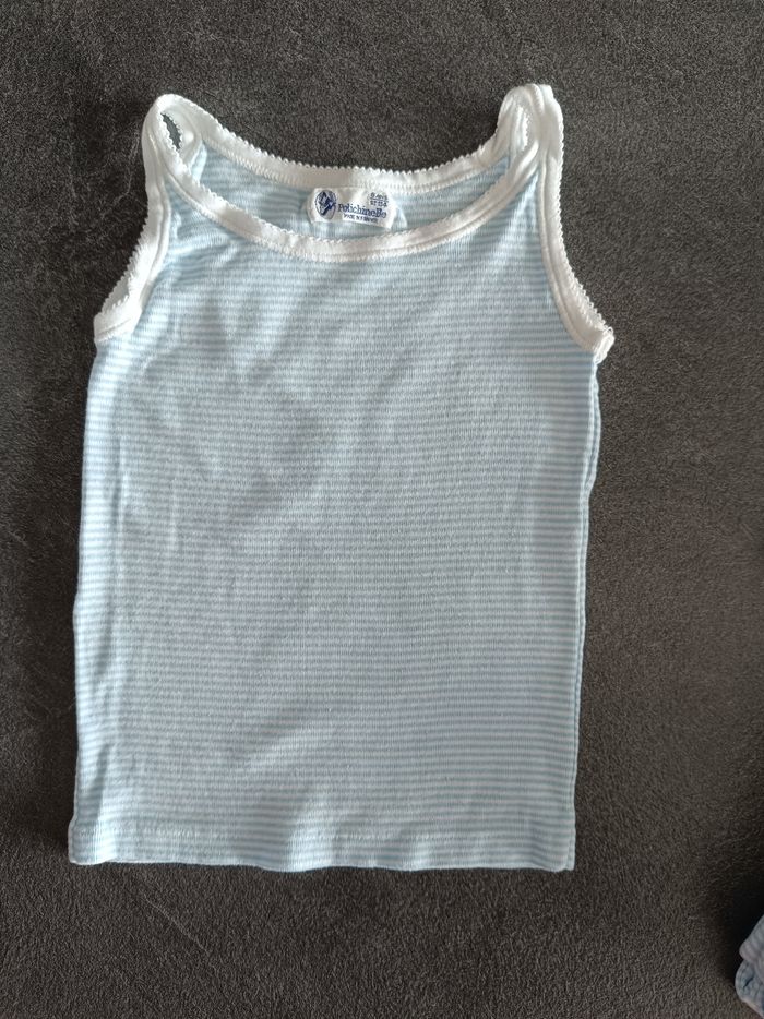 Débardeurs, chemises de corps, tricot