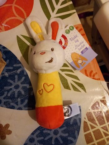 Doudou  qui fait pouetpouet neuf auchan