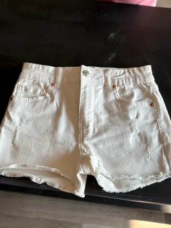 Short blanc