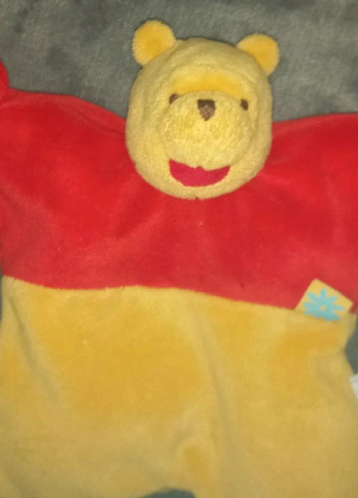 Doudou carré plat Winnie l ourson Disney - photo numéro 2