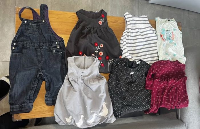 Lot vêtements bébé fille 12 mois - photo numéro 4
