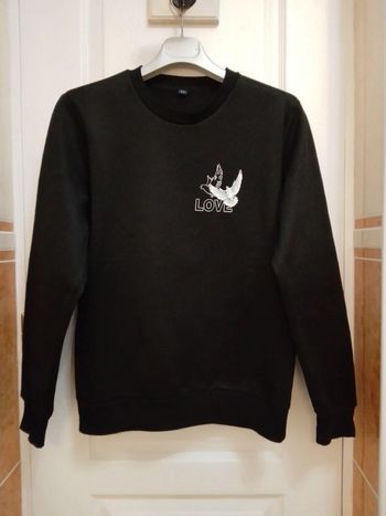 Sweat noir "Love" T.XS/14 Ans