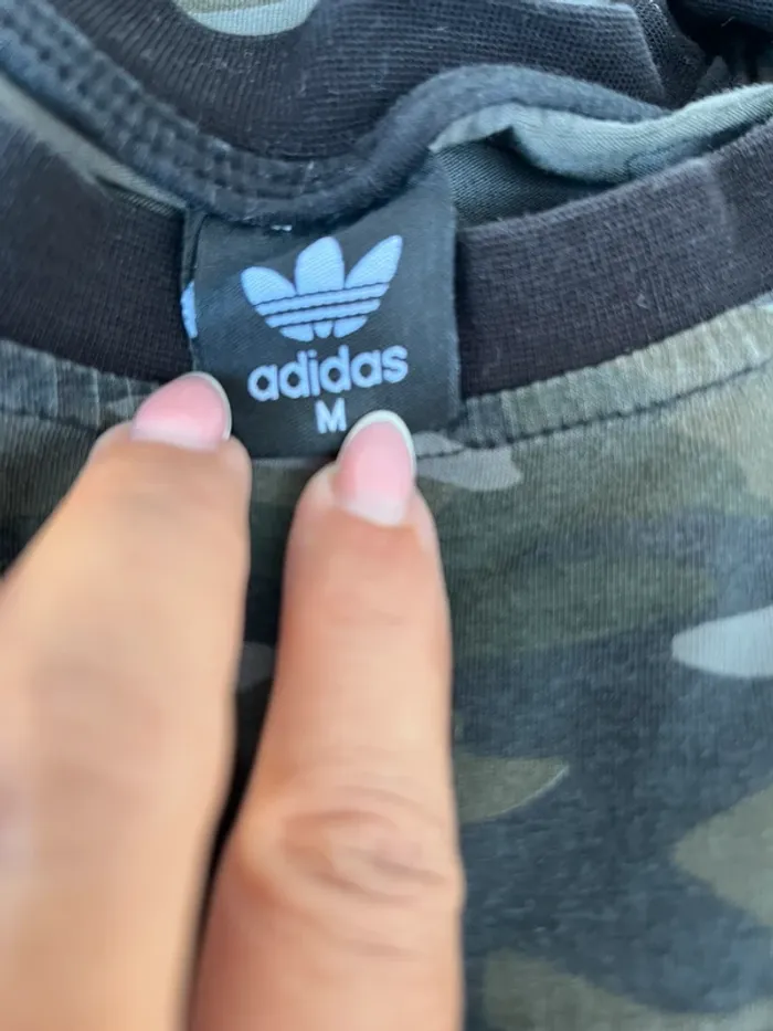 T shirt adidas militaire taille M - photo numéro 4